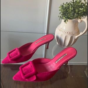 ￼ Manolo Blahnik pink suède mules size 9